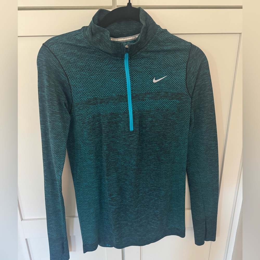 NIKE women Long sleeve half zip
